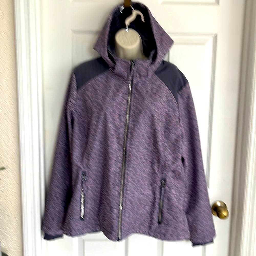 Free Country Jacket with hood .